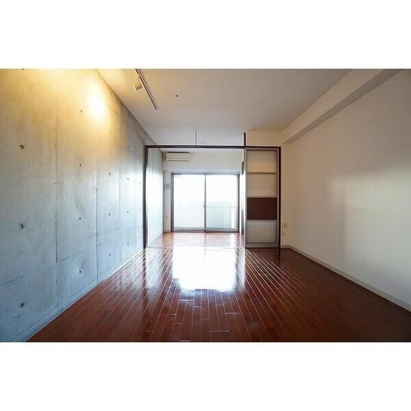 URBAN FLATS江坂 室内写真1