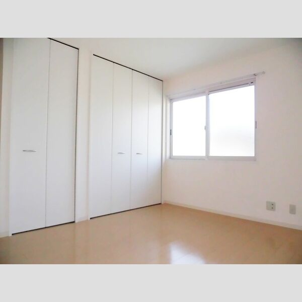 リバーハイム谷八木 室内写真1