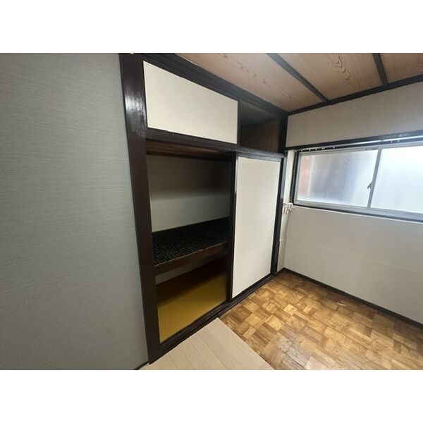 八幡屋4丁目貸家 室内写真9