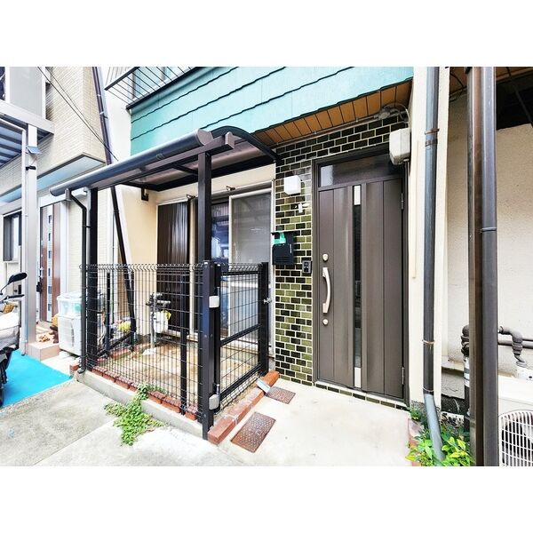 東園田町8丁目テラスハウス 建物画像