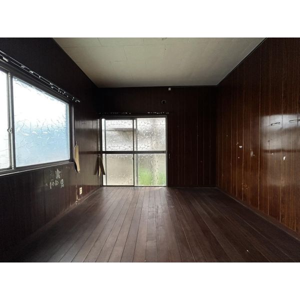 飾磨区英賀乙戸建て 室内写真1