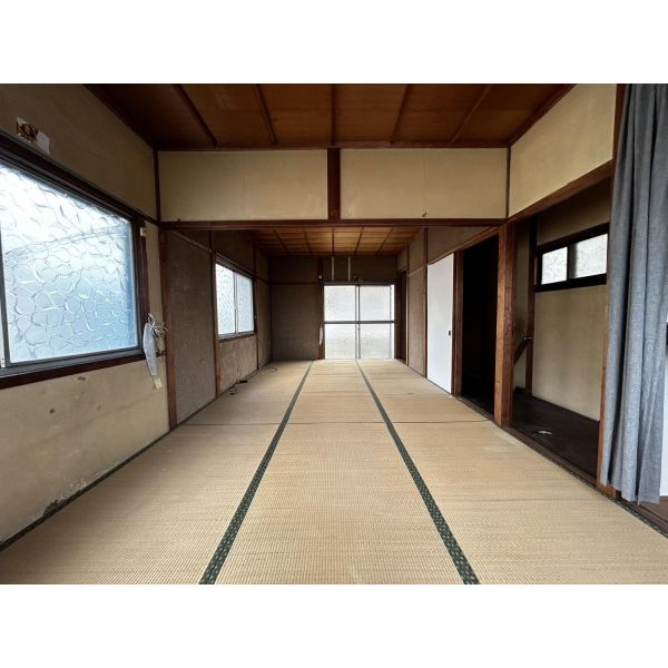 飾磨区英賀乙戸建て 室内写真2