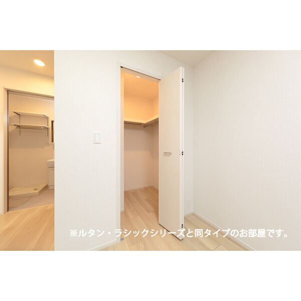 フィウッジセレーノ 室内写真5