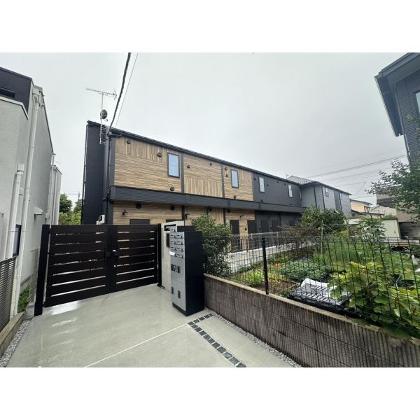 WoodCrest国立Residence
