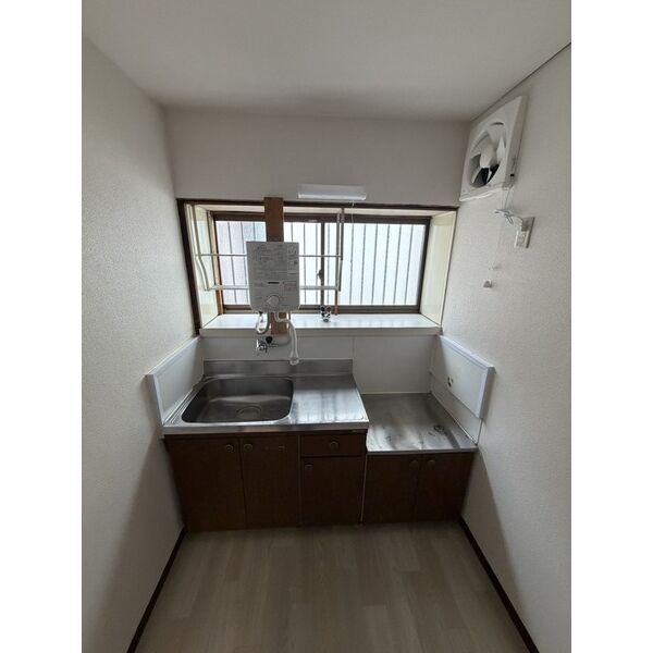 下小阪5丁目2階建貸家 室内写真2