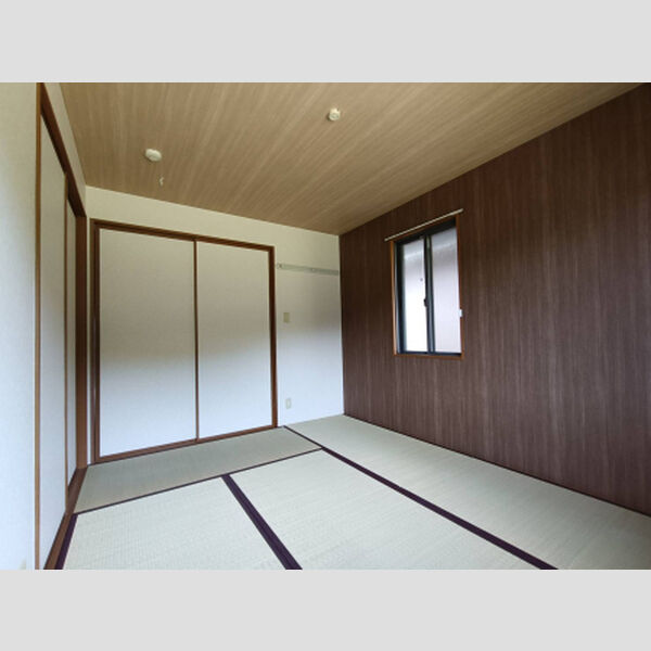 ピュアライフ C棟 室内写真3