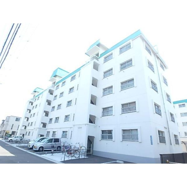 マンション沢良宜B棟 建物画像