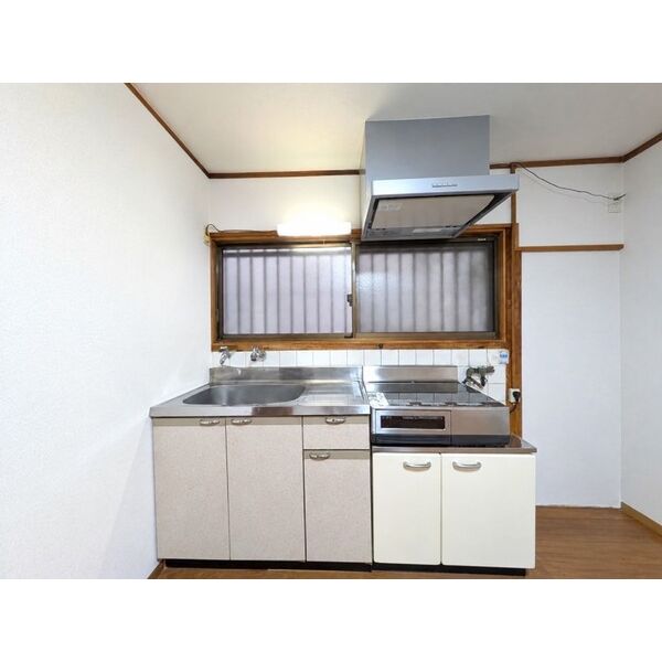 高鷲5丁目戸建 室内写真3