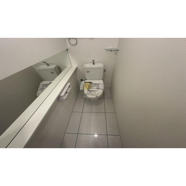イーズコート緑地公園 室内写真9