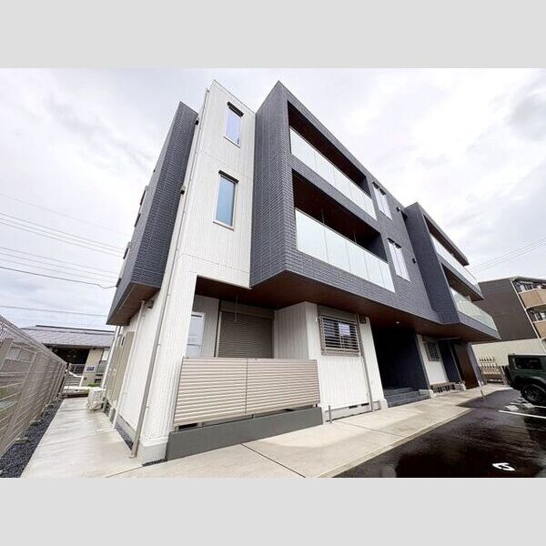 デルニエール 建物画像
