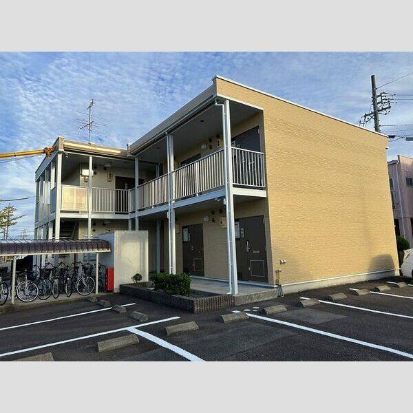 レオパレスセレナ学戸