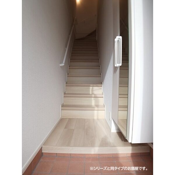 EAST HILL G 室内写真5