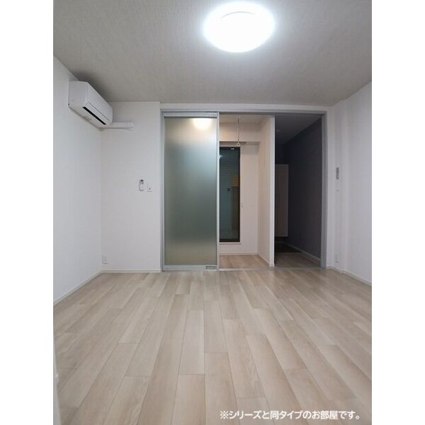 EAST HILL G 室内写真1