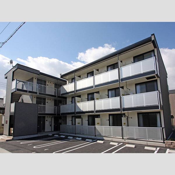 レオパレスなかむら 建物画像