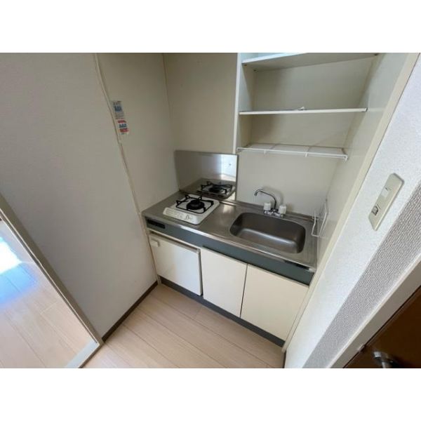 サンヒルズマンション 室内写真2