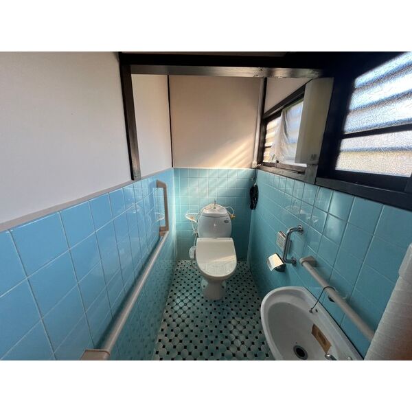 王居殿三丁目貸戸建 室内写真7