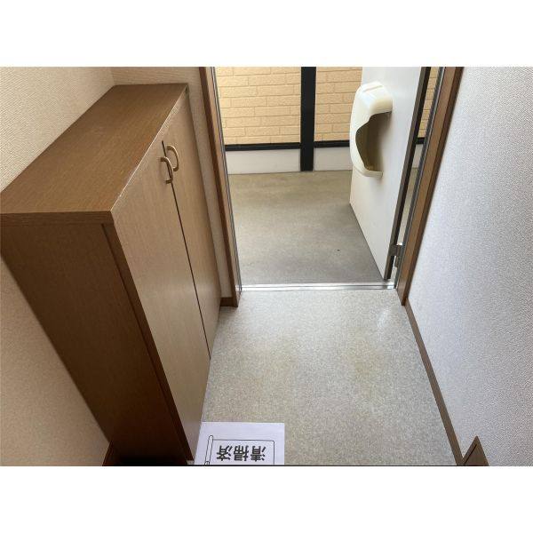 ライジングハイツ 室内写真1