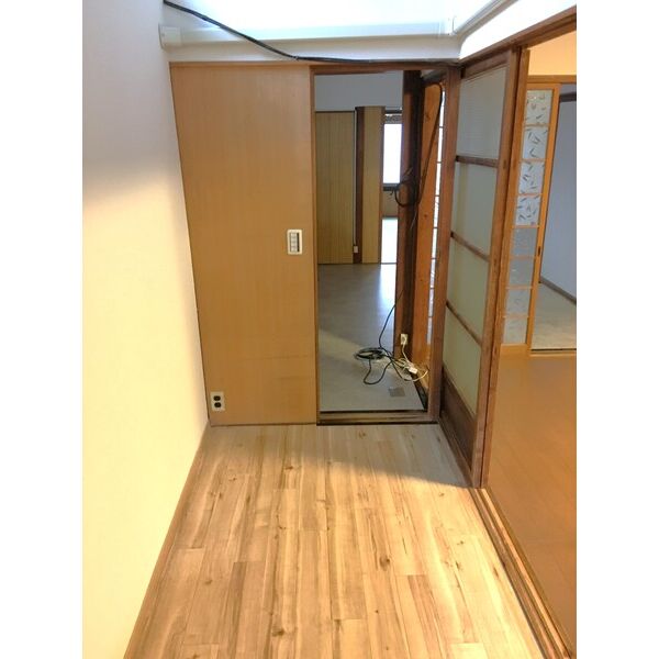 東西俵屋町 貸家西 室内写真3