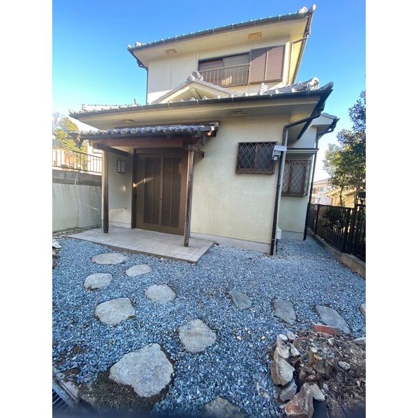 高槻市古曽部町一戸建 建物画像