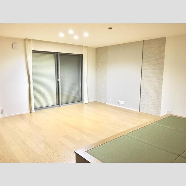 一ツ木町4丁目戸建 室内写真2