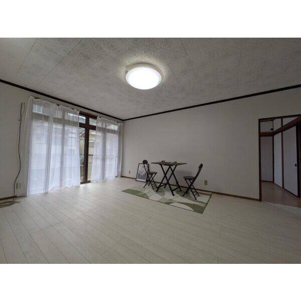 VILLA CIEL IWATAZAKA 室内写真1