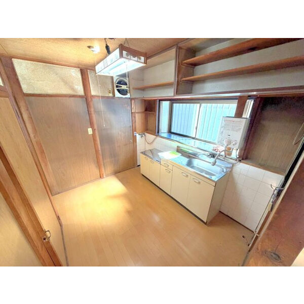 東新町5丁目戸建て 室内写真1