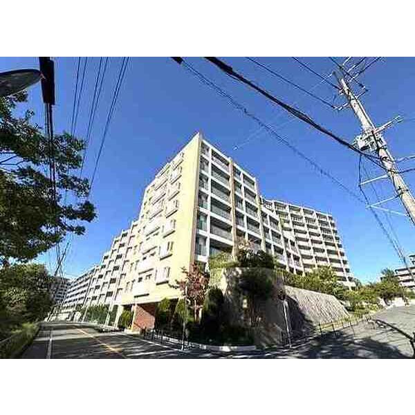 ジオ千里竹見台 建物画像