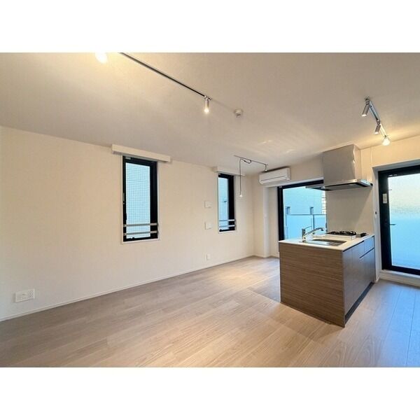 Lumina Court Takaido 室内写真1