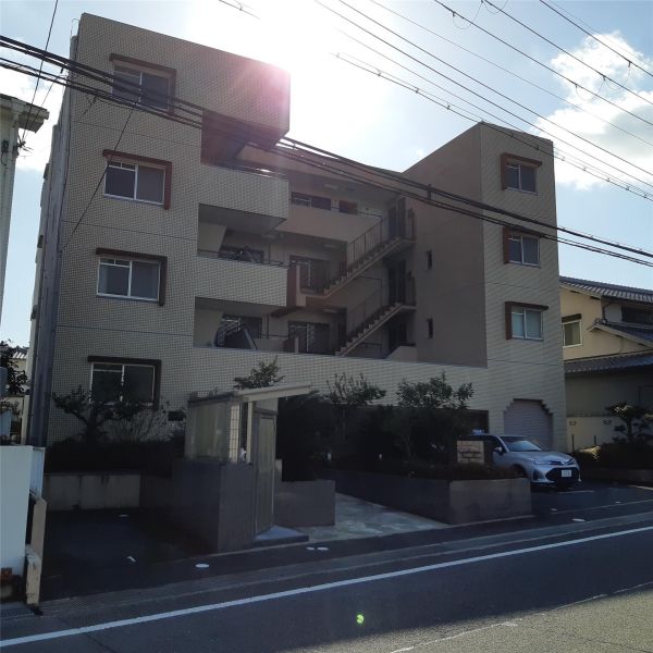 伸栄ハイツ