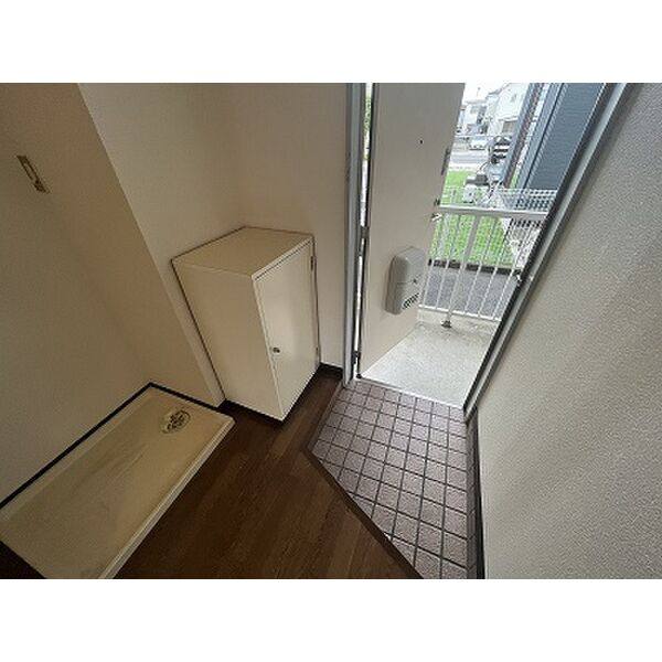 Surplus One YOSHIDA 室内写真1