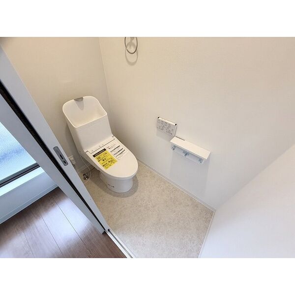 招提南町2丁目一戸建貸家 室内写真1