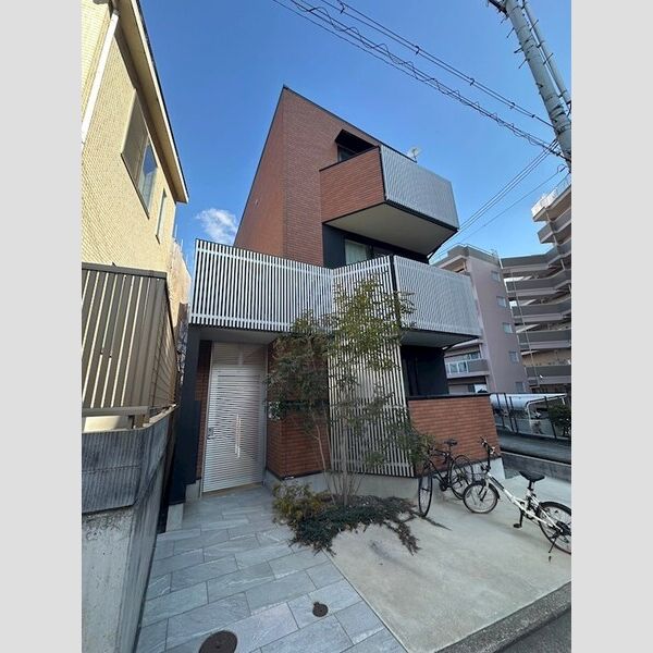 コティ大久保