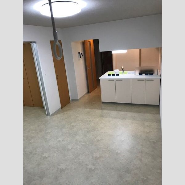 アヴェニュー赤代 室内写真9