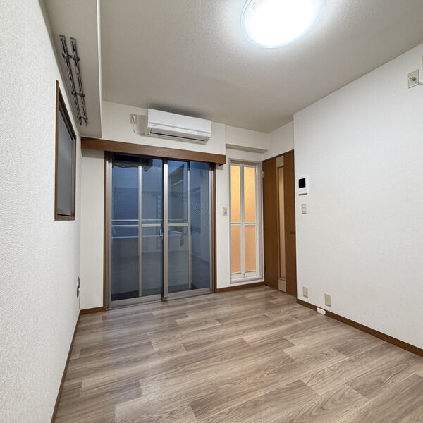 エステート新板橋 室内写真1
