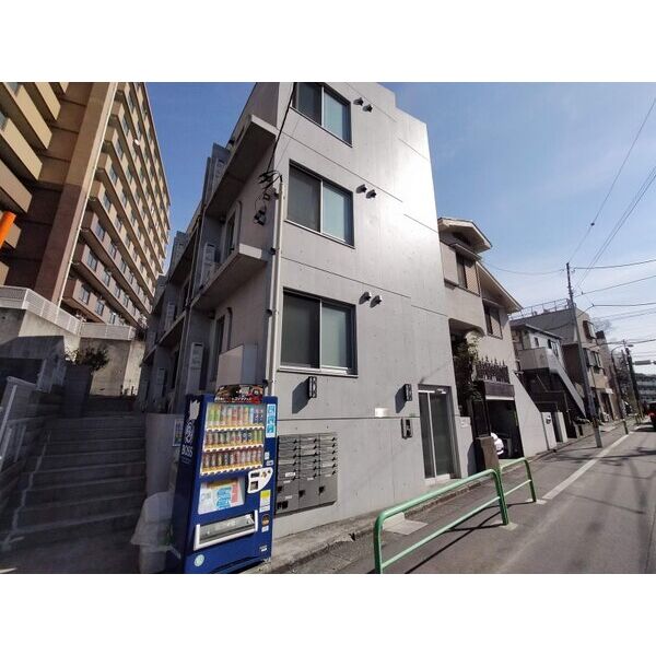 グリシュアーヴ旭町