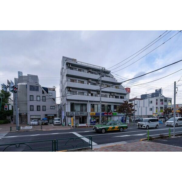 IRISビル