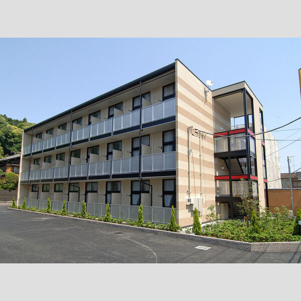 レオパレスプチベルク四番館
