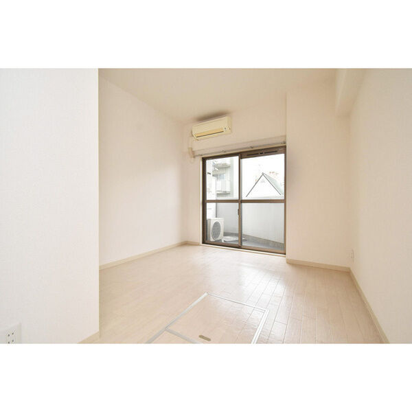 Gramercy Juso-higashi 2nd 室内写真2