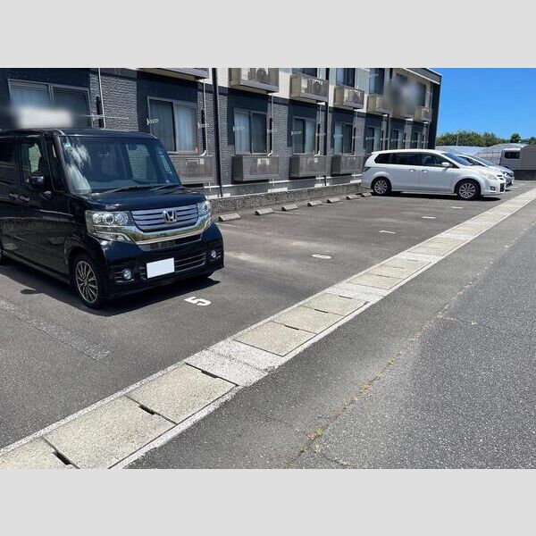 レオネクストリビングストン 室内写真4