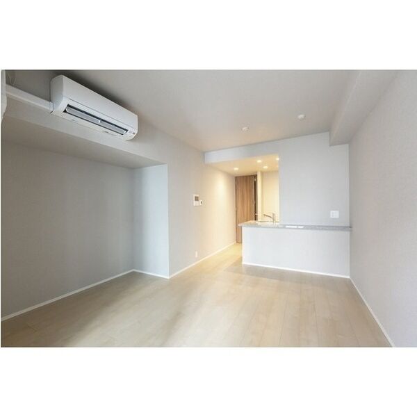 LIBR GRANT 西新宿WEST 室内写真1