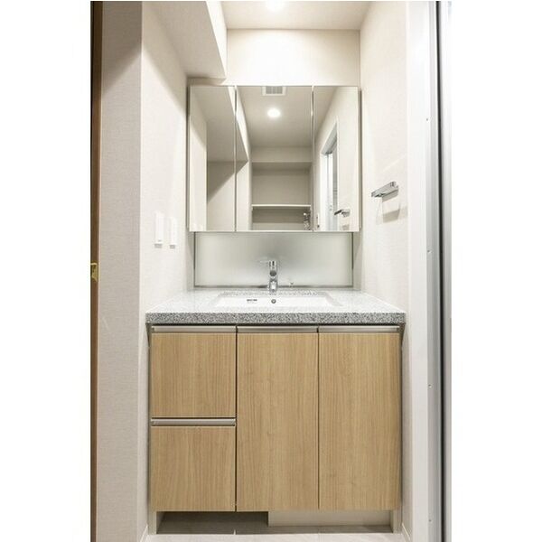 LIBR GRANT 西新宿WEST 室内写真4