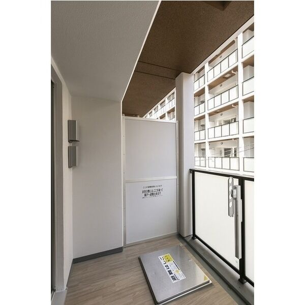 LIBR GRANT 西新宿WEST 室内写真8