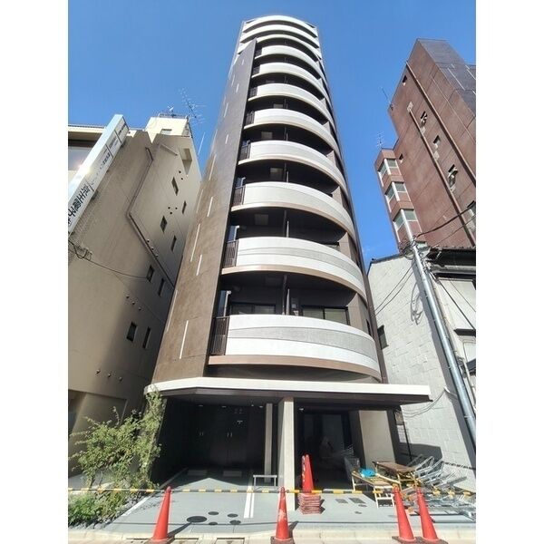 Villa Crest Higashi Ueno 建物画像