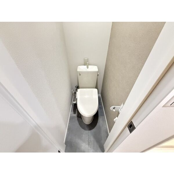 八雲東町ガレージハウス 室内写真3