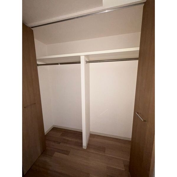 プレサンスジェネ葵 室内写真3