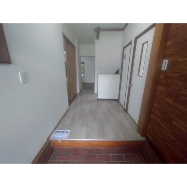 和泉市王子町戸建 室内写真1