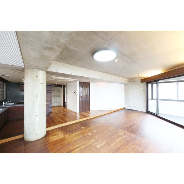 HOUSE TORIPLE 室内写真1