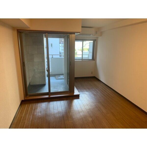 ODESSA北梅田 室内写真1
