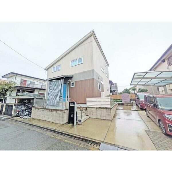 川西市