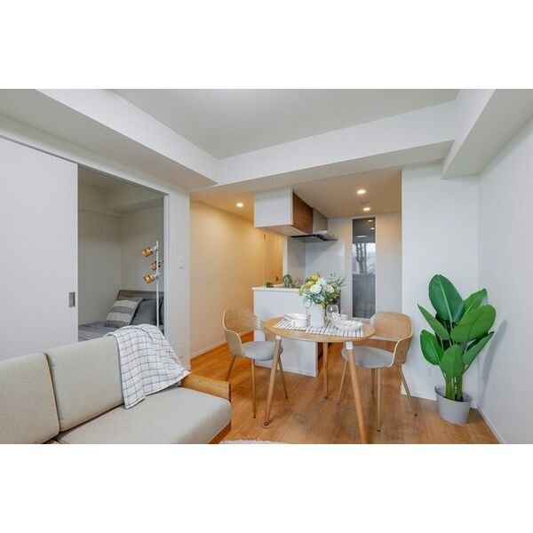 NOGATA RESIDENCE 室内写真2